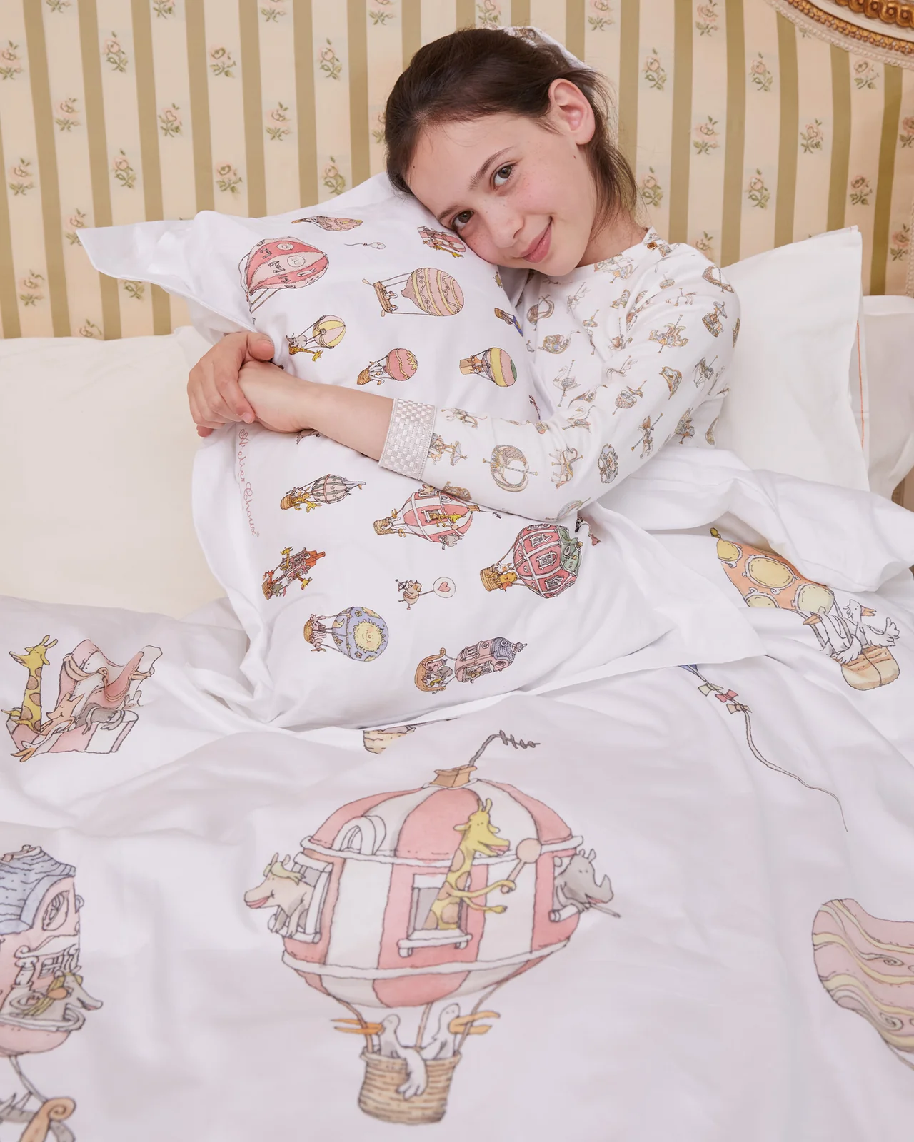 Atelier Choux Single Bed Pillow Cover - Hot Air Balloons - Image 2