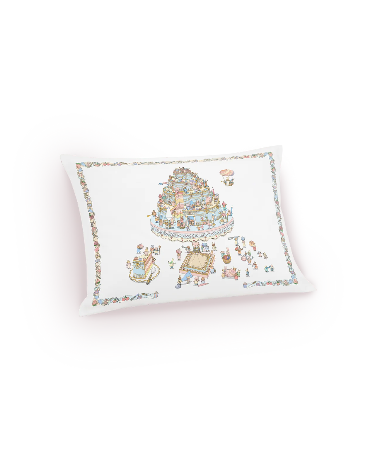 Atelier Choux & Caitlin Wilson Pillow, Le Gâteau