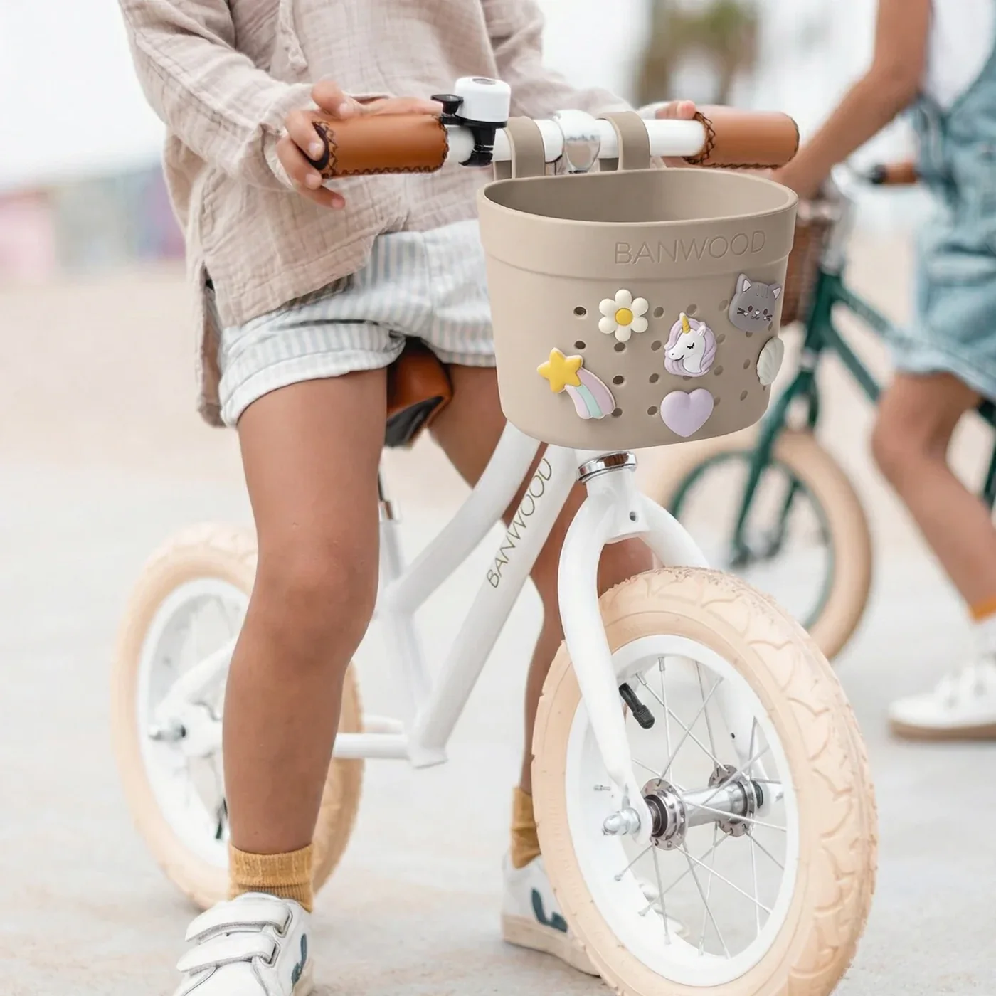 Banwood Pin & Ride - Magic - Image 4